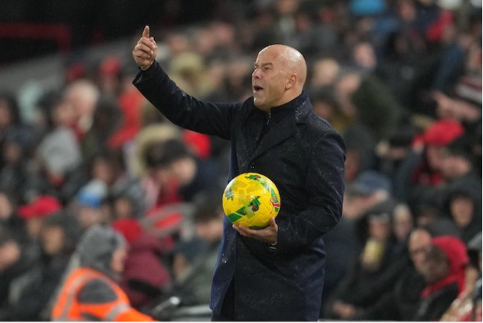 Arne Slot Ambil Hasil lengkap dari Permainan olahraga Anda tersedia di Beita terkini